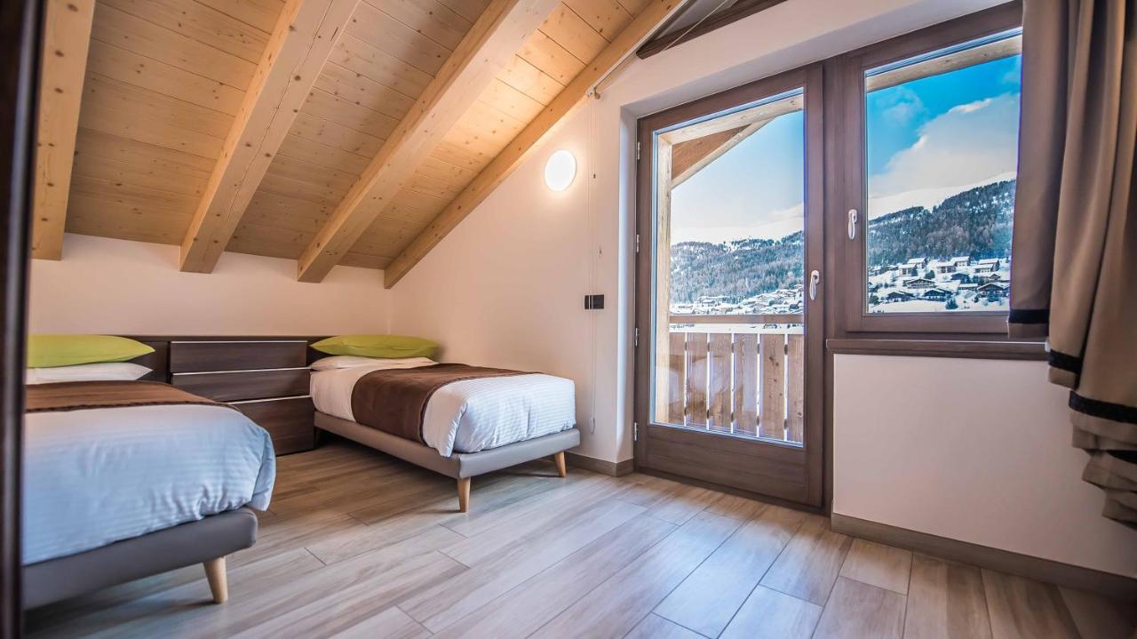 Chalet 4 Stagioni ลีวินโญ ภายนอก รูปภาพ